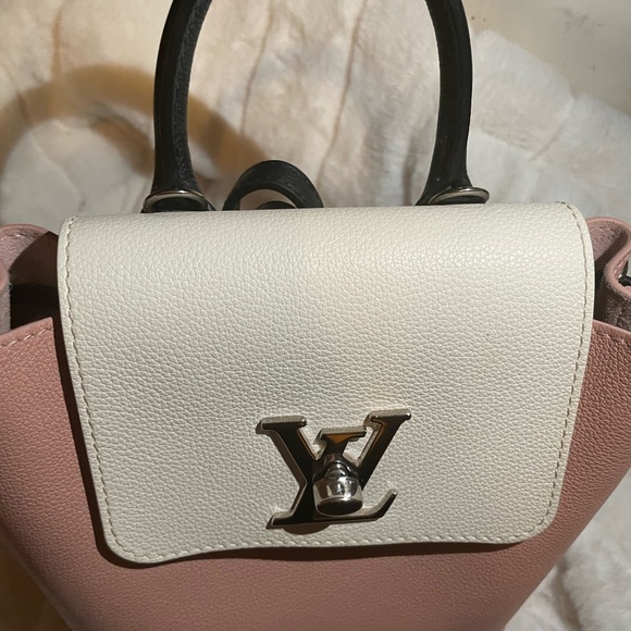 SOLD!! Louis Vuitton Lockme Backpack - Picture 2 of 7